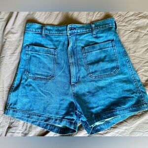 Doen pocket front denim shorts